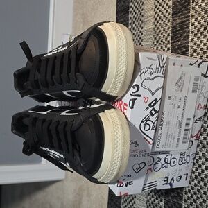 Dolce & Gabbana sneakers w/box